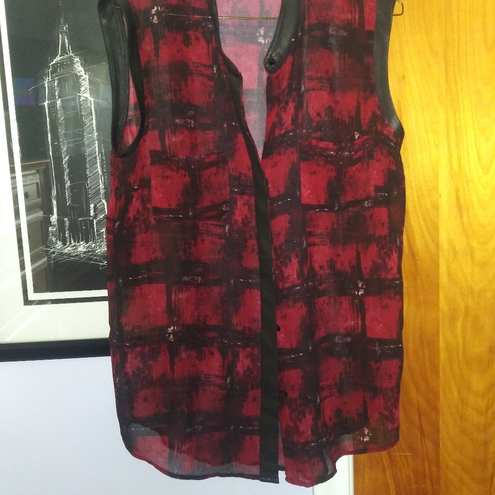 Sheer Top - Picture 3 of 7